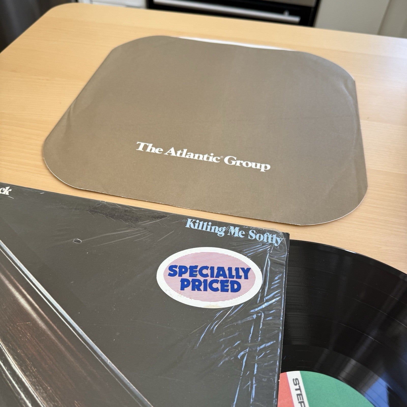 1970s Roberta Flack Killing Me Softly Vinyl LP In Shrink! Complete W/OG Sleeve