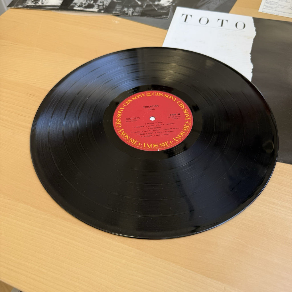 Toto Isolation 1984 Shrink OBI Japanese Press Vinyl  美 In Shrink + OG Sleeves EX
