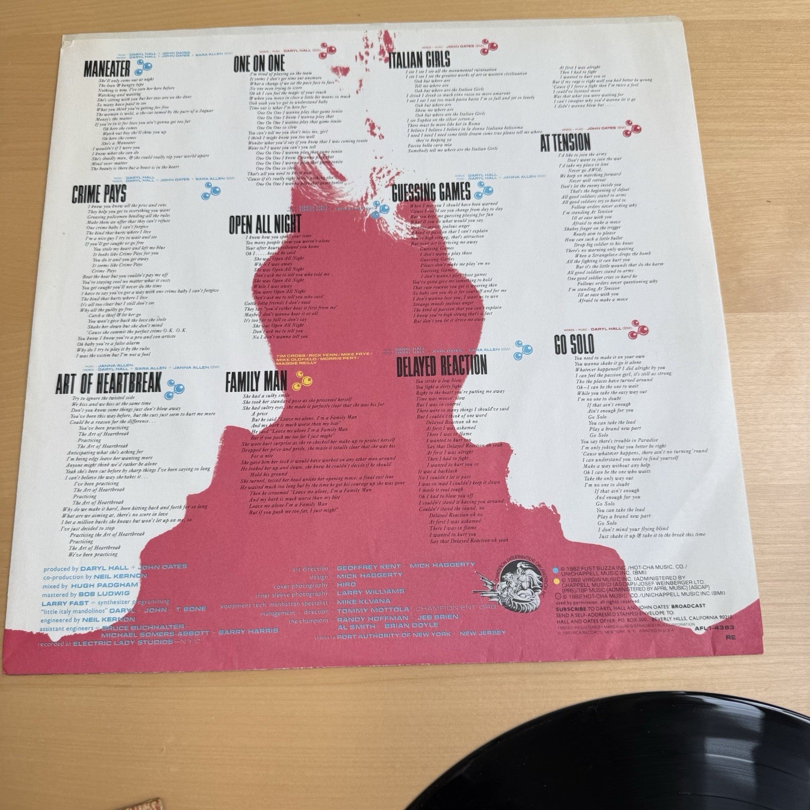 Hall & Oates – H2O Vinyl LP US Press! RCA AFL1-4383 1982 Pop Rock Maneater