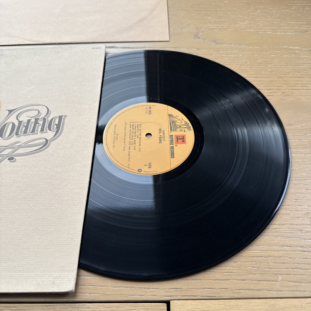 1970s Neil Young Harvest US Pressing +Sleeve! VG+ Reprise Records