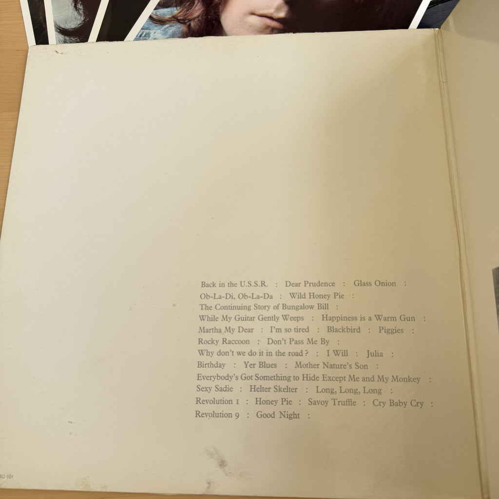 1970s BEATLES White Album 🍏 2LP + poster & pics Serial #1174641 US Press