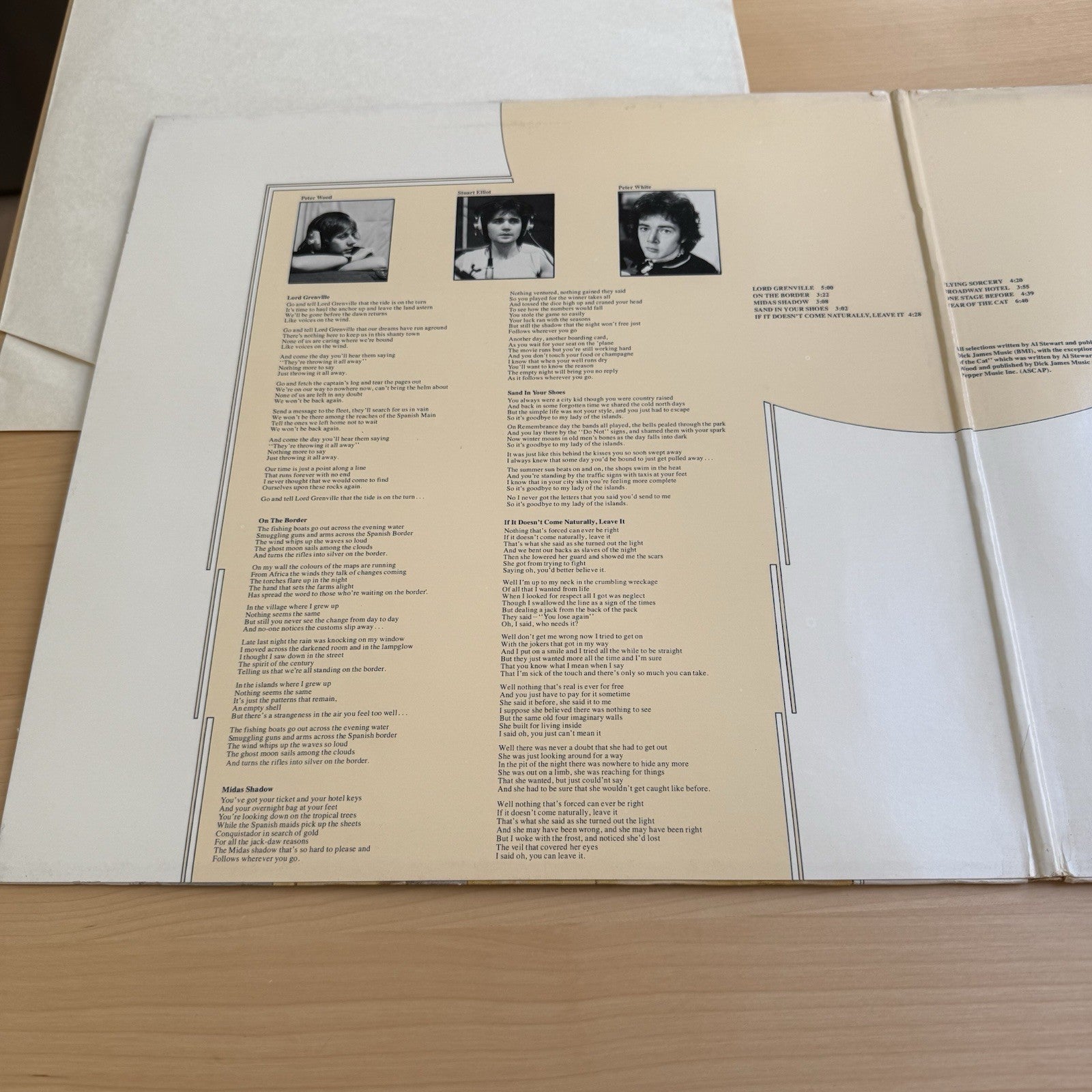 1976 AL STEWART  YEAR OF THE CAT"  1st US Press Complete W/Sleeve! Nice Copy