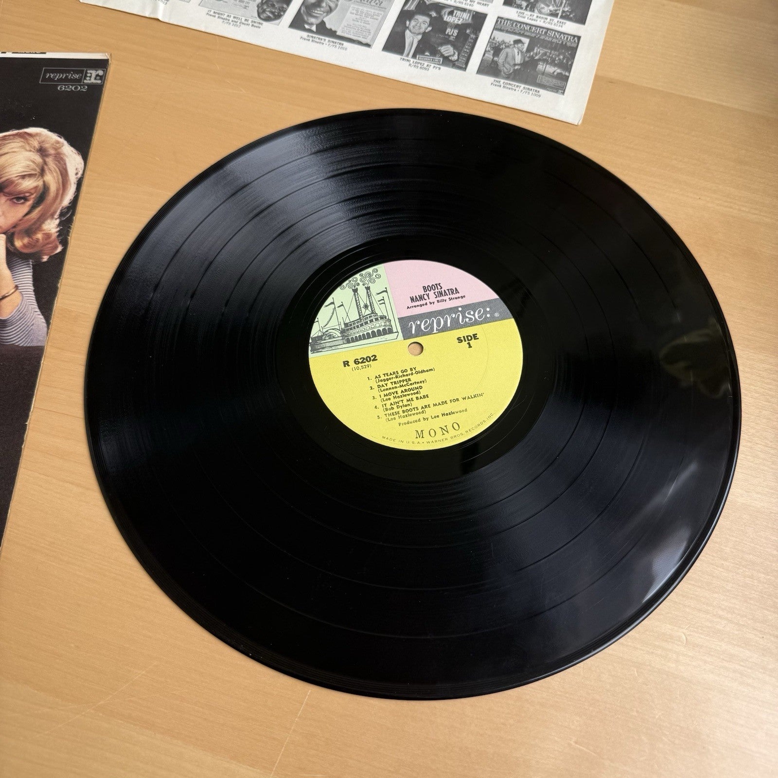 NANCY SINATRA LP BOOTS 1966 US Press MONO VG+ LP Complete W/ Original Sleeve