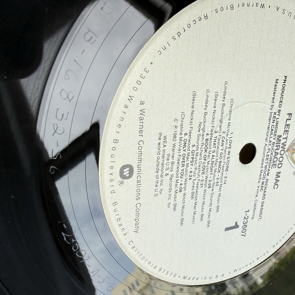 Fleetwood Mac MIRAGE lp Warner Bros. Original Inner Sleeve 1982! VG+ Vinyl!